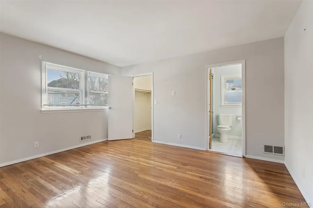 11 Muir Place New Rochelle NY 10801