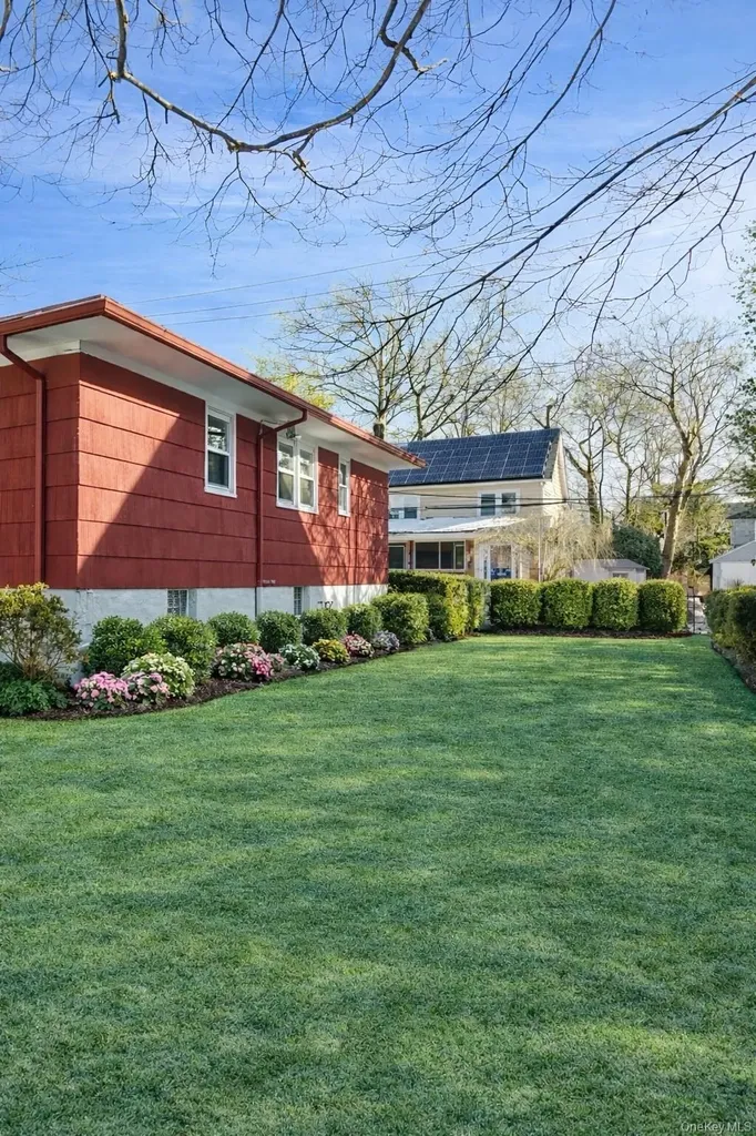 11 Muir Place New Rochelle NY 10801