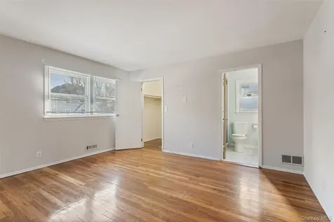 11 Muir Place New Rochelle NY 10801
