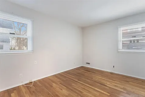 11 Muir Place New Rochelle NY 10801