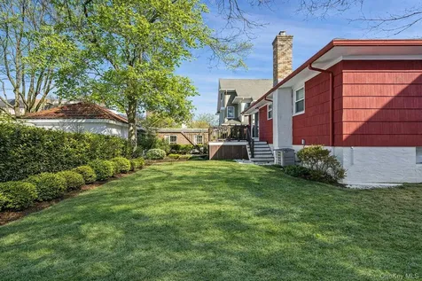 11 Muir Place New Rochelle NY 10801