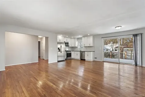 11 Muir Place New Rochelle NY 10801