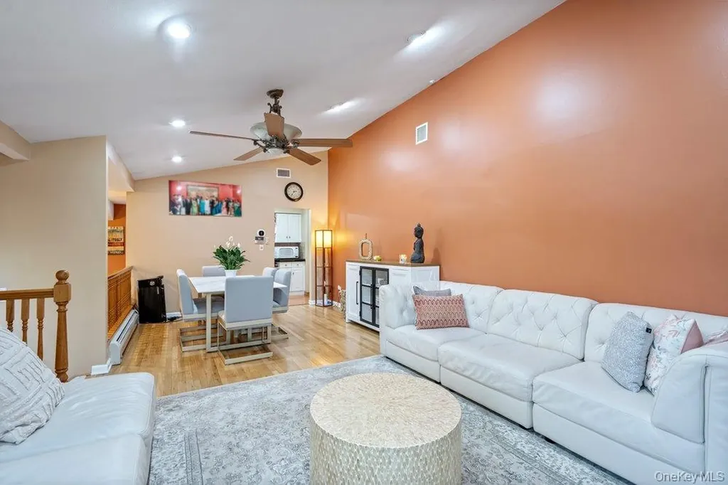 11 Cedar Crest Drive Dix Hills NY 11746