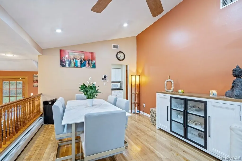 11 Cedar Crest Drive Dix Hills NY 11746
