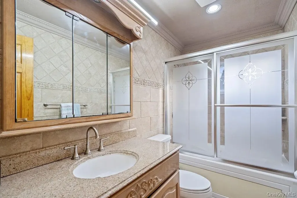 11 Cedar Crest Drive Dix Hills NY 11746