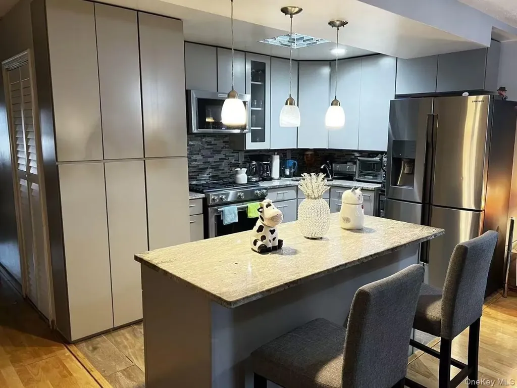 75-22 Parsons Boulevard Fresh Meadows NY 11366