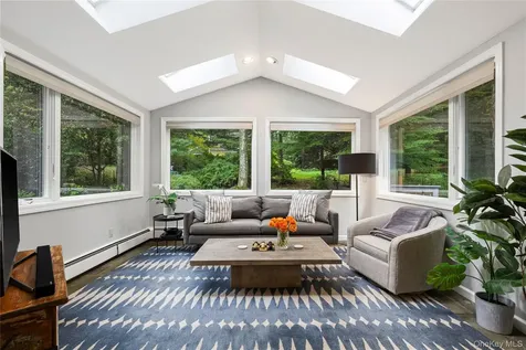 86 Seven Bridges Road Chappaqua NY 10514