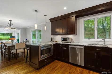 86 Seven Bridges Road Chappaqua NY 10514