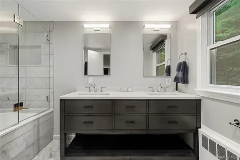 86 Seven Bridges Road Chappaqua NY 10514
