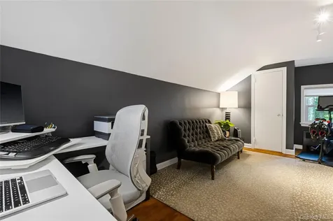 86 Seven Bridges Road Chappaqua NY 10514