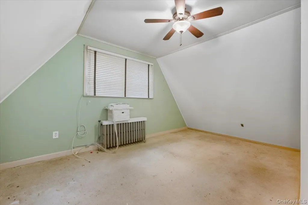 22 Sunset Trail Bronx NY 10465