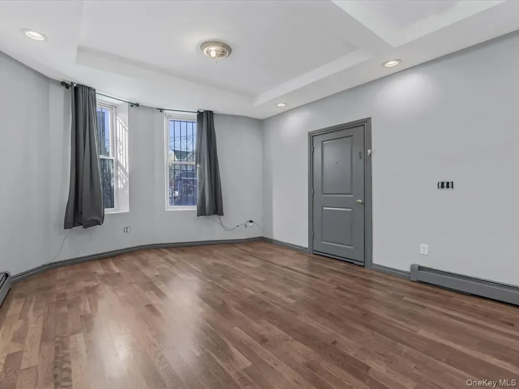 335 E 52nd Street Brooklyn NY 11203
