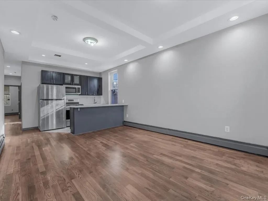 335 E 52nd Street Brooklyn NY 11203