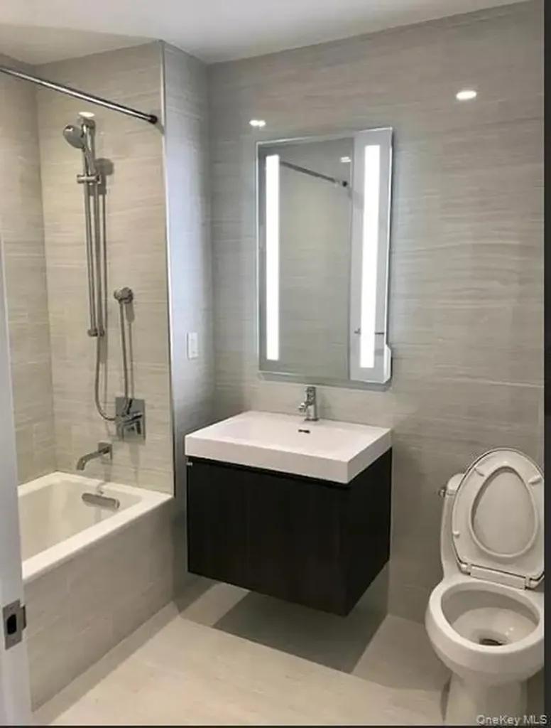 131-05 40th Road Flushing NY 11354