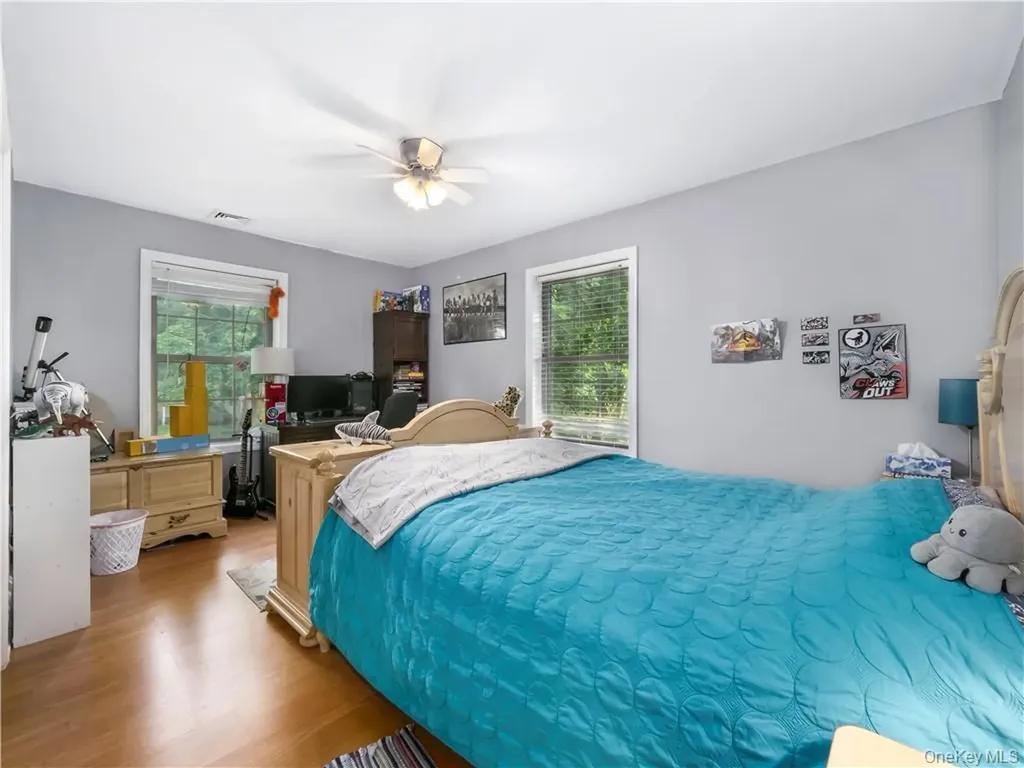 27 Cedar Trail Monroe NY 10950