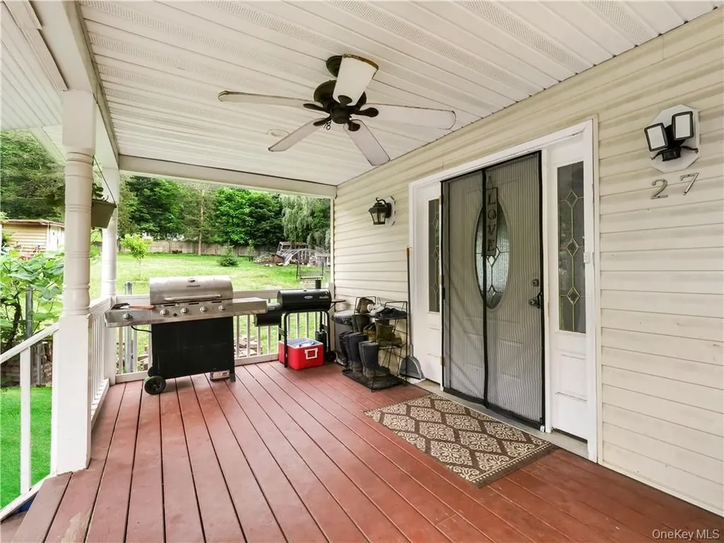 27 Cedar Trail Monroe NY 10950