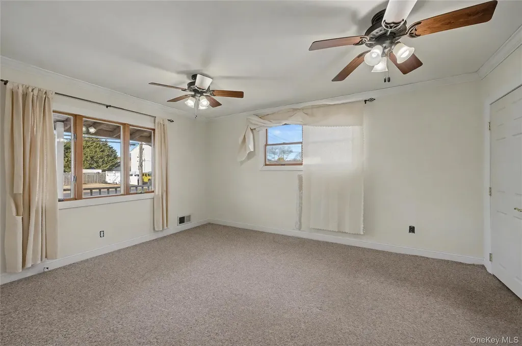 158 Moffitt Boulevard Islip NY 11751