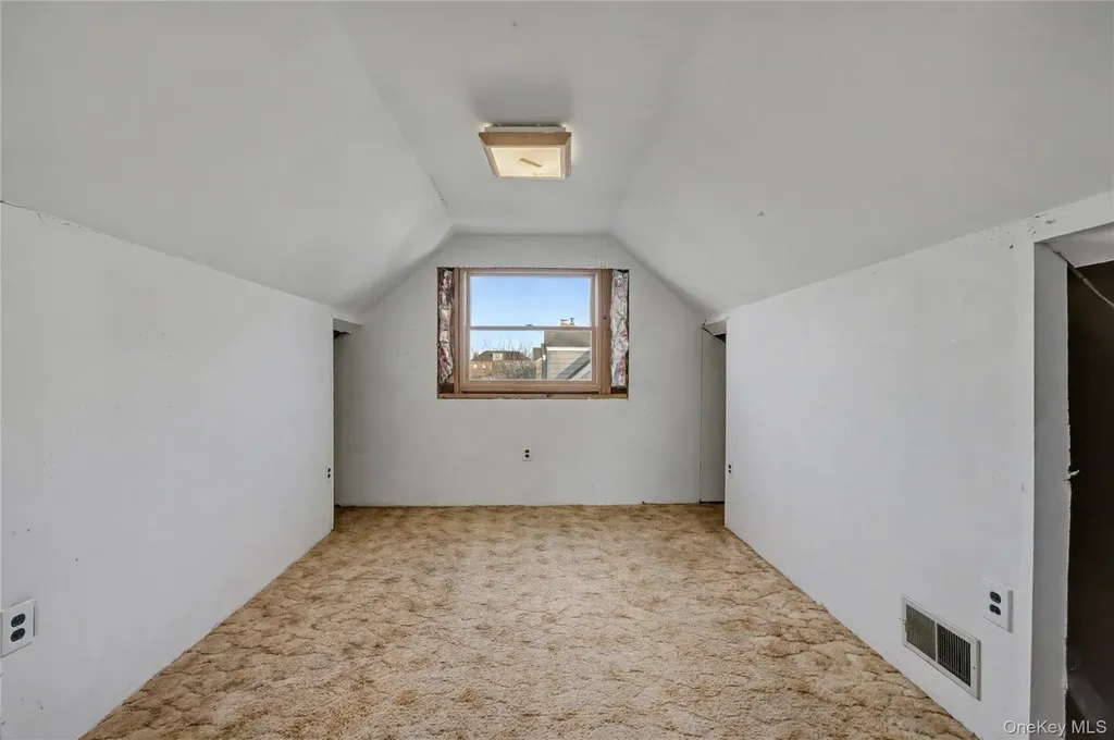 158 Moffitt Boulevard Islip NY 11751
