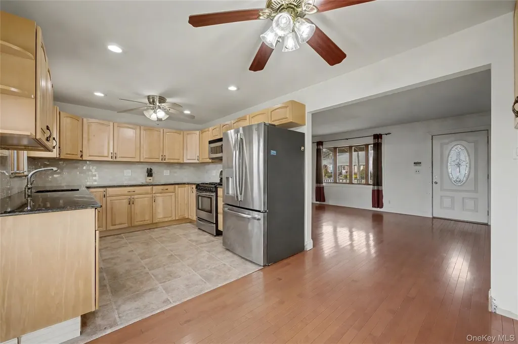 158 Moffitt Boulevard Islip NY 11751