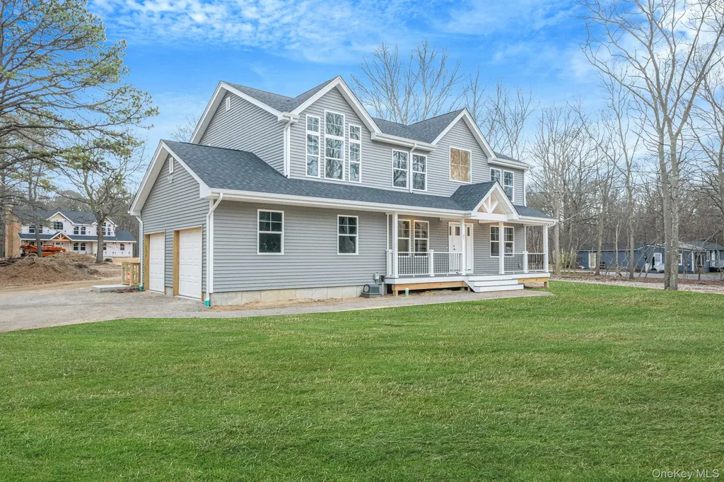 63A Blydenburgh Road Centereach NY 11720