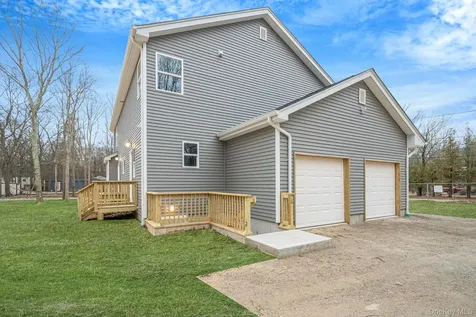 63A Blydenburgh Road Centereach NY 11720