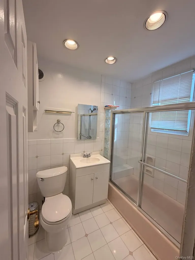 462 Franklin Boulevard Long Beach NY 11561
