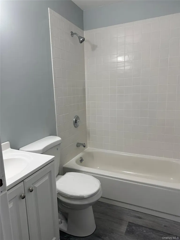 5 Whitney Lane Coram NY 11727