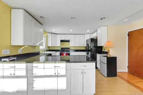 17 Klein Avenue West Nyack NY 10994