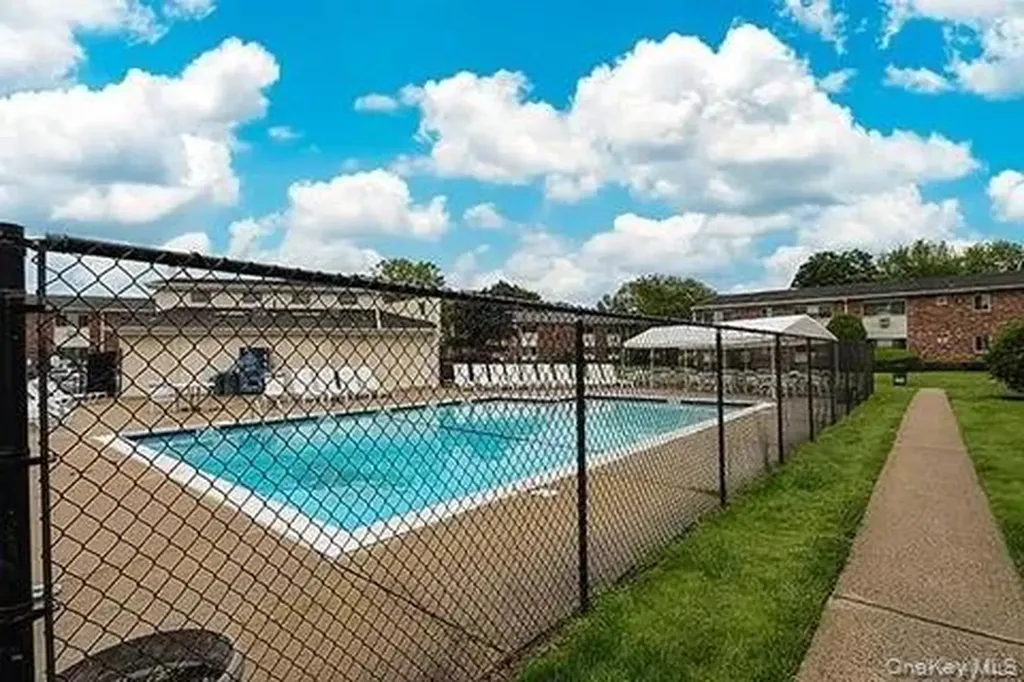 2453 Union Boulevard Islip NY 11751