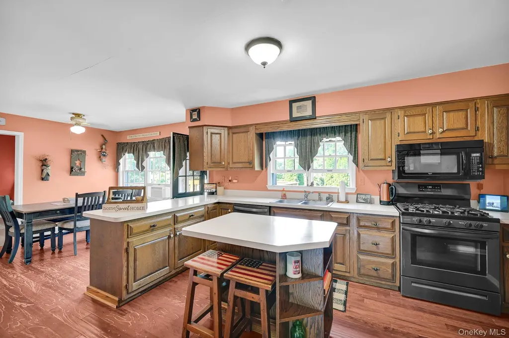 28 Brady Road Warwick NY 10990