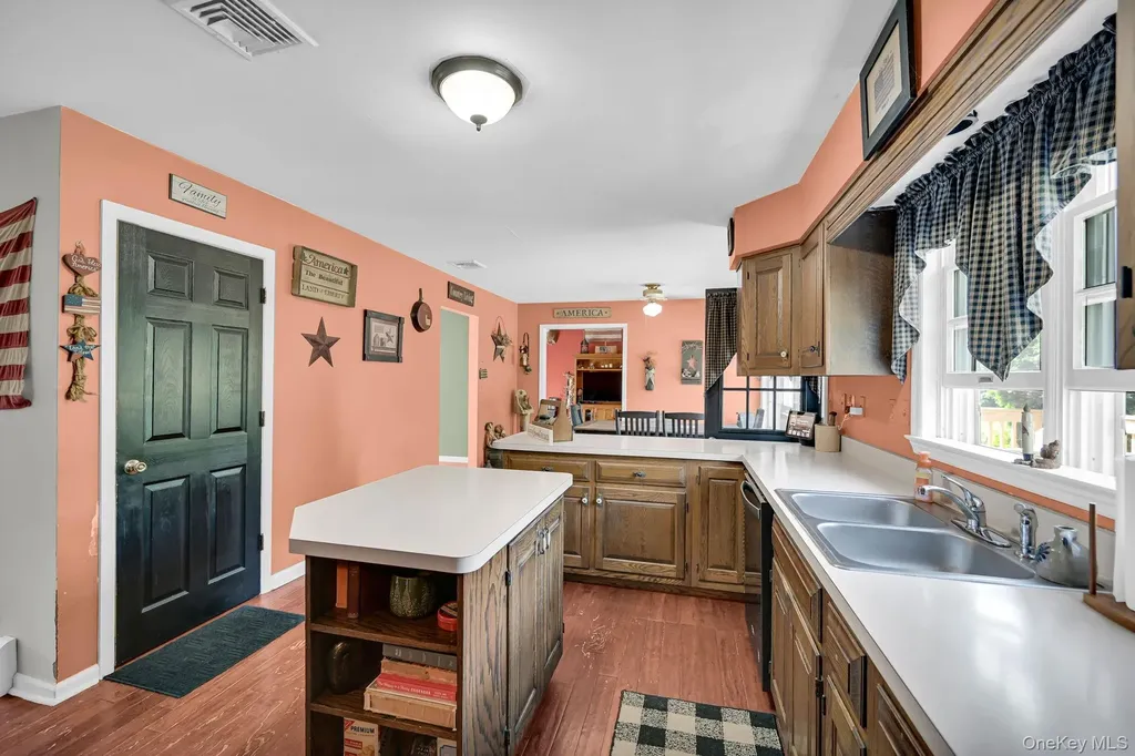 28 Brady Road Warwick NY 10990
