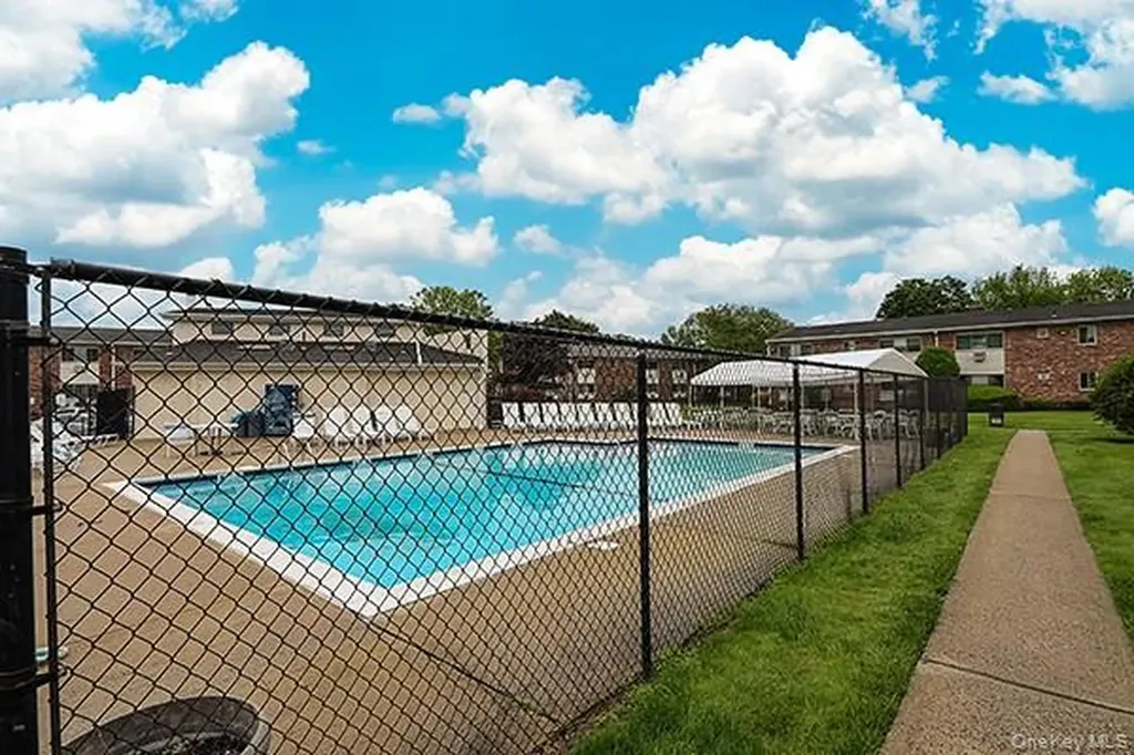 2449 Union Boulevard Islip NY 11751