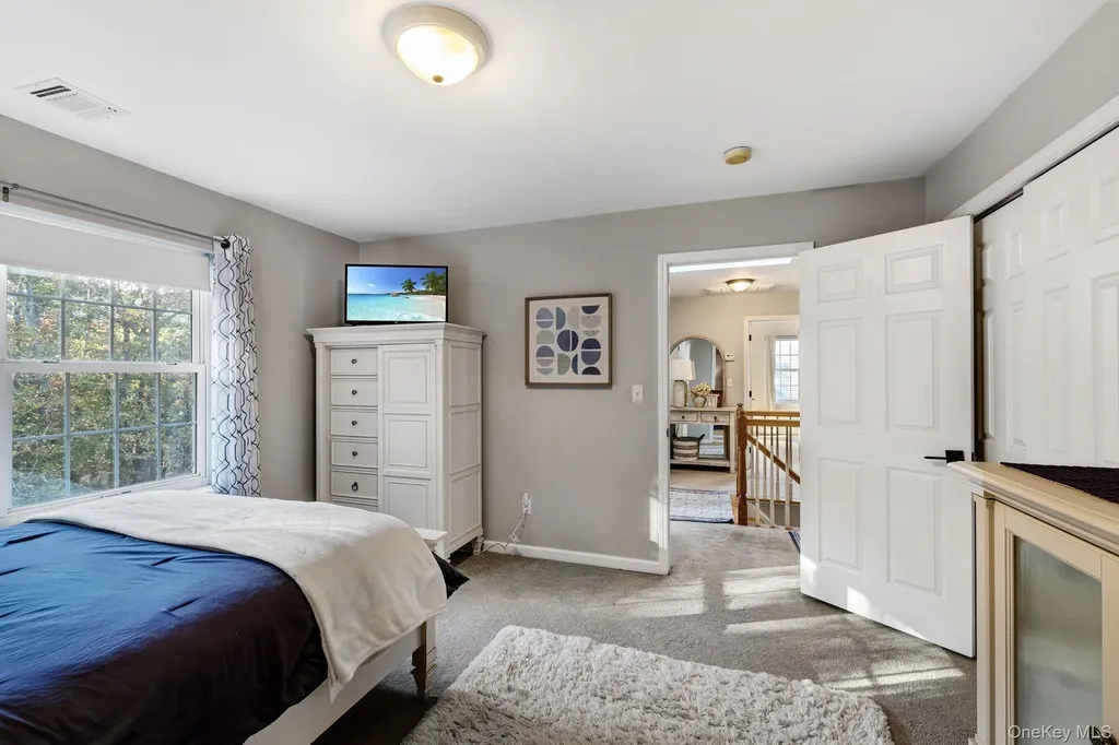 58 Red Maple Way New Windsor NY 12553
