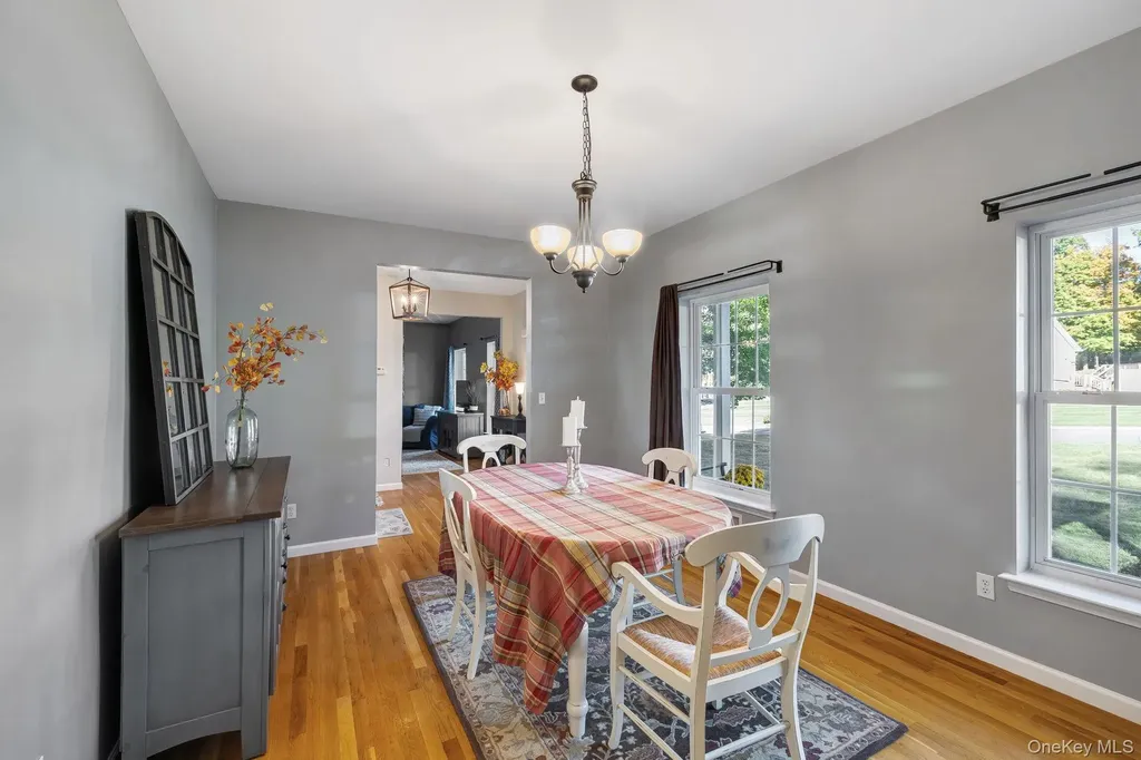 58 Red Maple Way New Windsor NY 12553