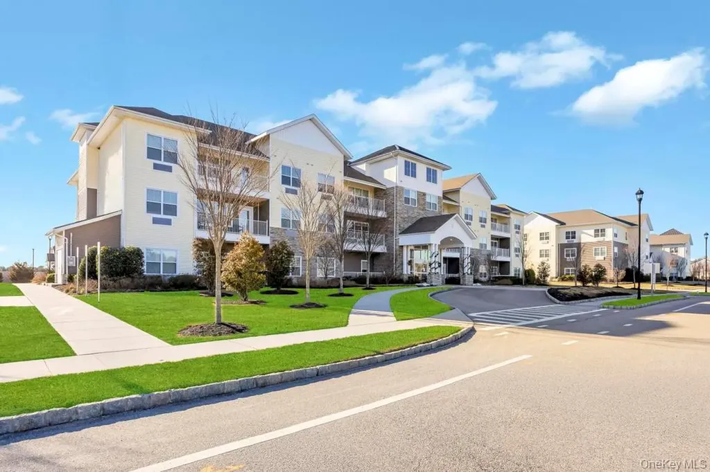 3 Meadows Lane Yaphank NY 11980