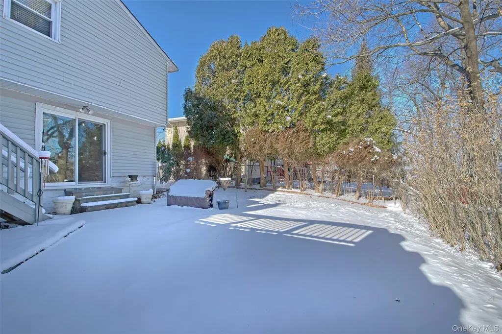 107 Parkview Road Elmsford NY 10523