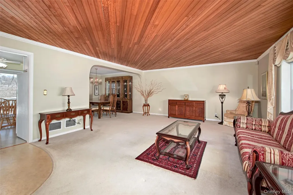 107 Parkview Road Elmsford NY 10523
