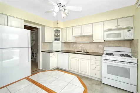 107 Parkview Road Elmsford NY 10523