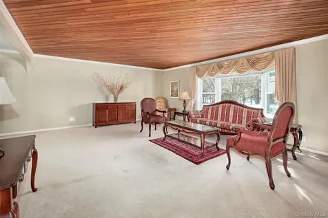 107 Parkview Road Elmsford NY 10523