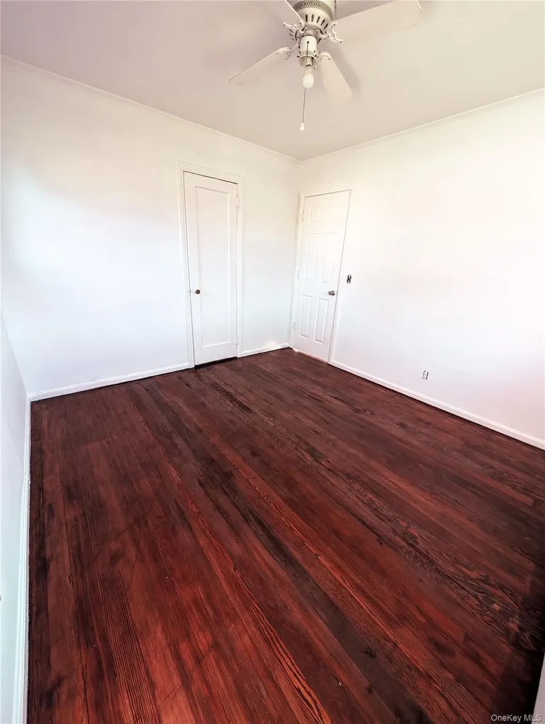 246 15th West Babylon NY 11704