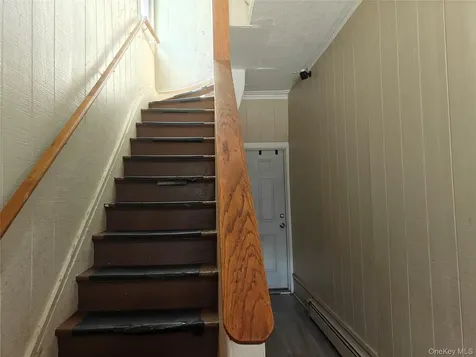 24 Jewett Avenue Poughkeepsie NY 12601