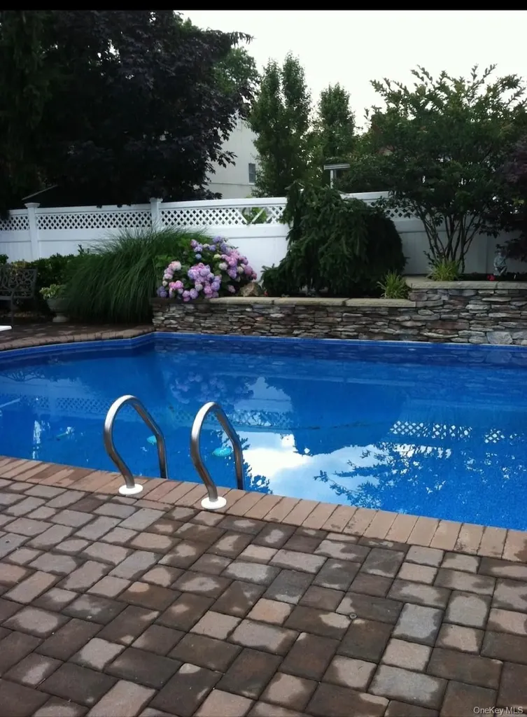 53 Page Drive Hicksville NY 11801