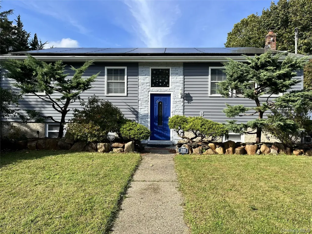 104 19th Street Wading River NY 11792