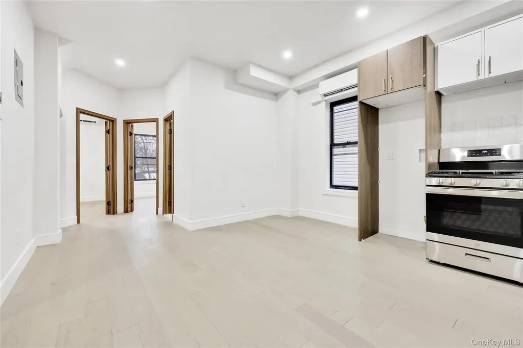 1024 E 226th Street Bronx NY 10466