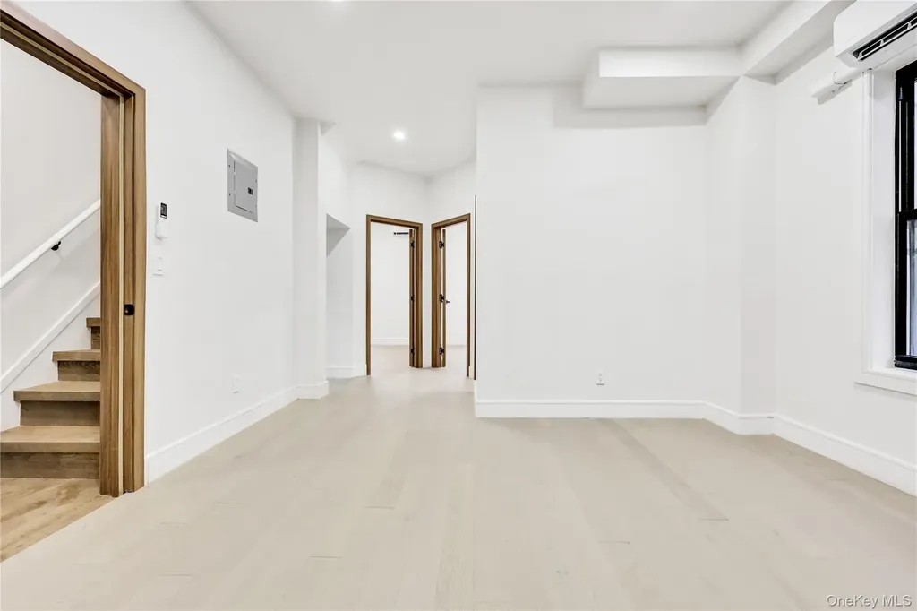 1024 E 226th Street Bronx NY 10466