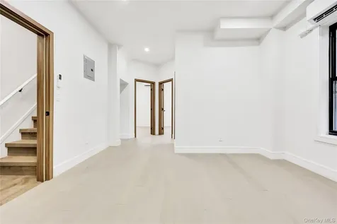1024 E 226th Street Bronx NY 10466