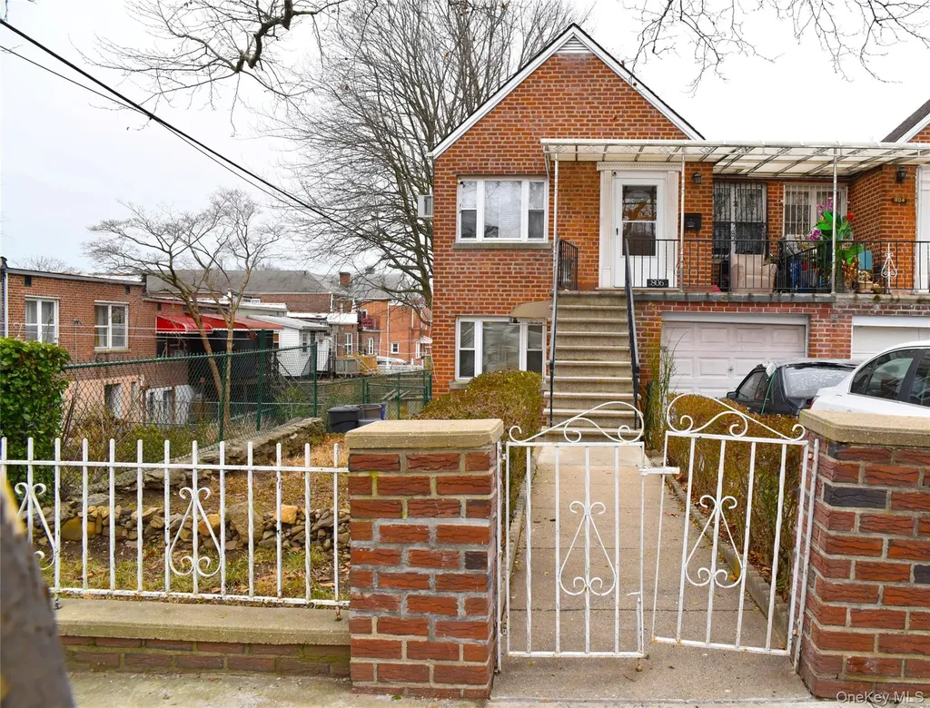 806 Waring Avenue Bronx NY 10467