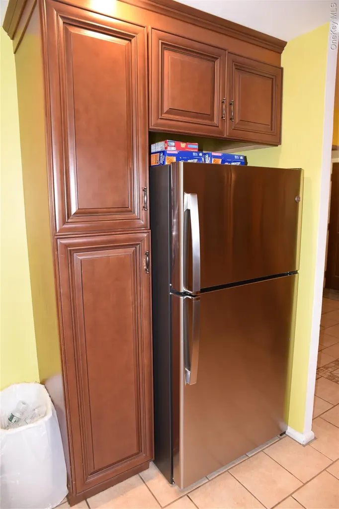 806 Waring Avenue Bronx NY 10467