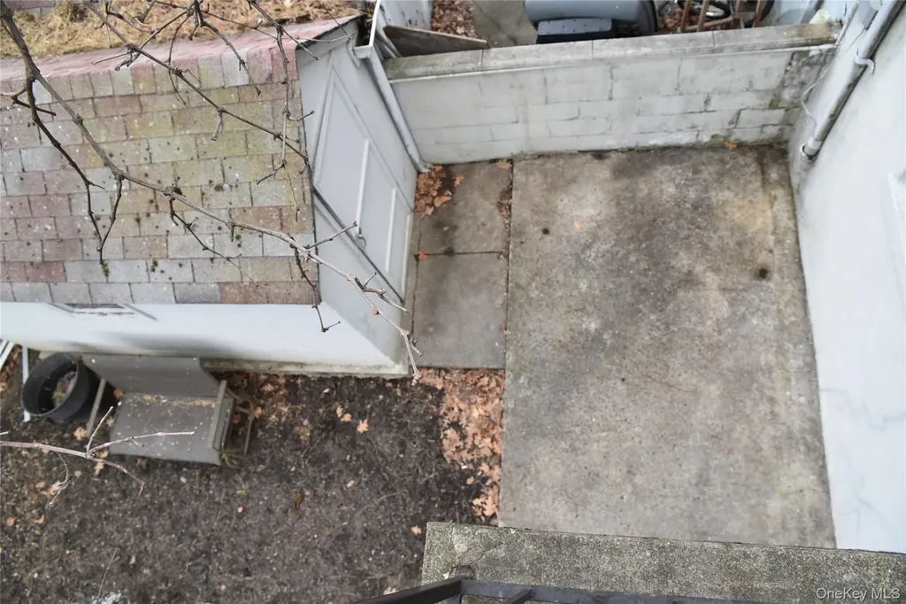 806 Waring Avenue Bronx NY 10467