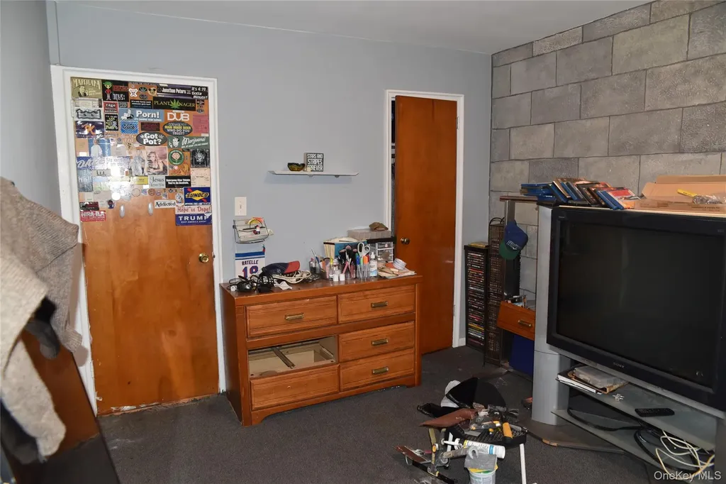 806 Waring Avenue Bronx NY 10467